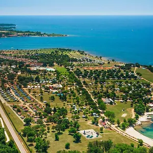 Üdülőpark Happy Camp Mobile Homes In Park Umag